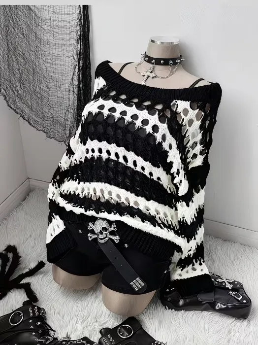 Striped sweater with ventilation :3
