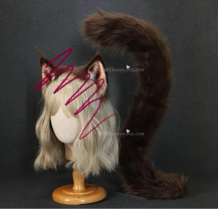 Maine Coon Tail (in black)