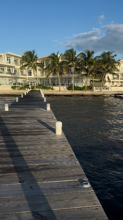 BELIZE POCKET CHANGE 