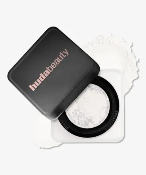 Huda Beauty easy bake powder