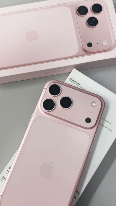 iPhone 17
