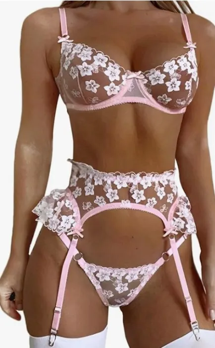 Flower Lingerie Set - bra+thon.g+belt (light pink)