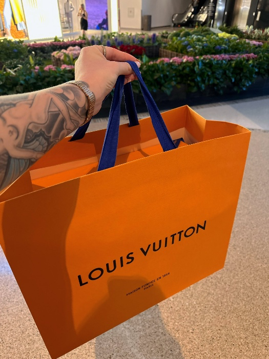 Light shopping day 