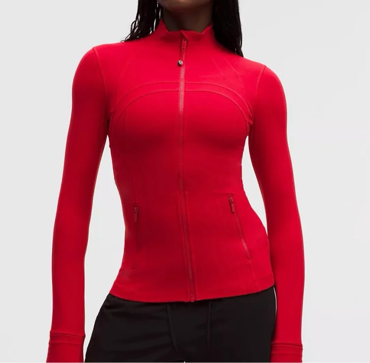 Nulu - In Red 