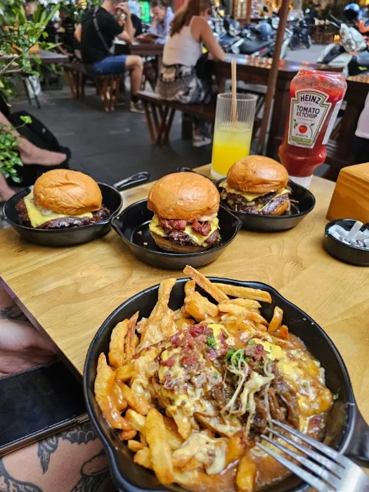 Full day of food and drink while traveling 