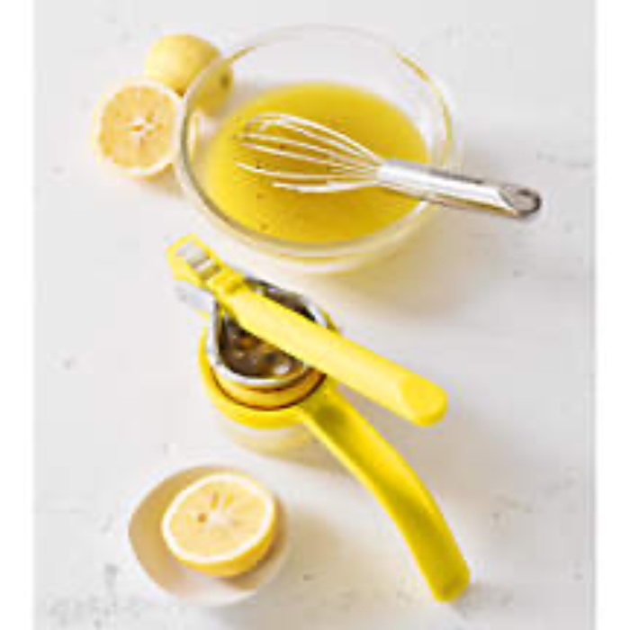 Citrus Squeezer with Measuring Cup