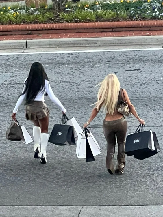small shopping spree on you 🛍️ 