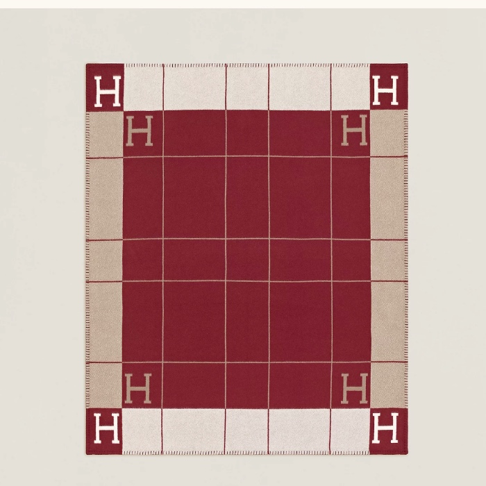 Hermes Avalon III throw blanket