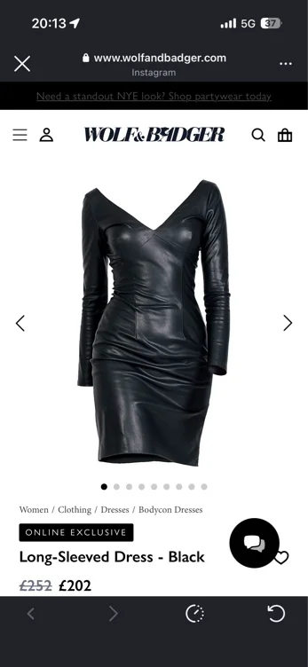 Long-Sleeved Dress - Black