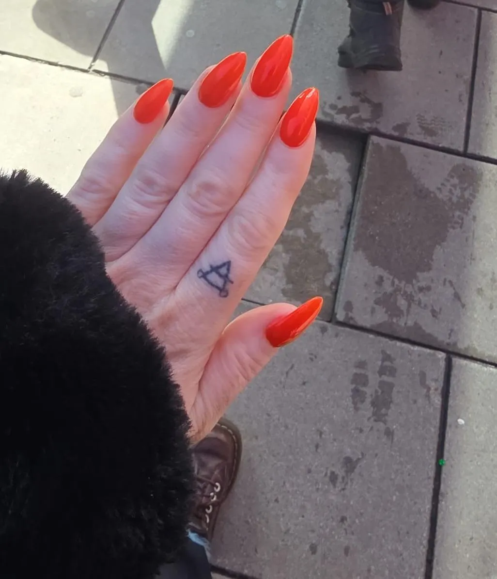 Bunny's new nails 