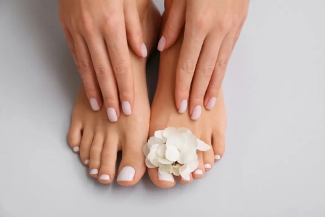 Perfect nails and feet
