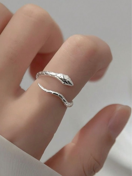 Silver Cobra Ring 🐍🤍