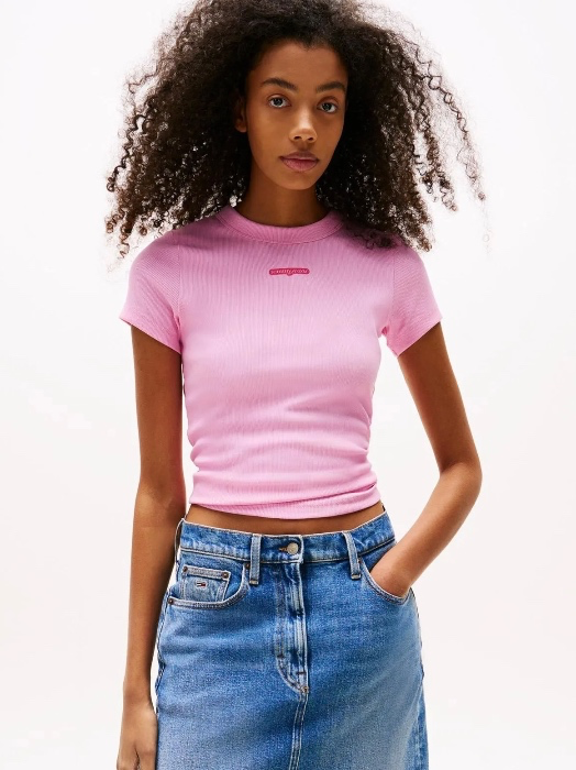 TJW SLIM SCRIPT LABEL SS TEE E