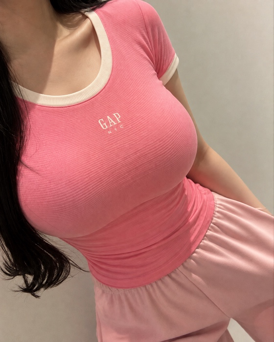 GAP Pink 🩷