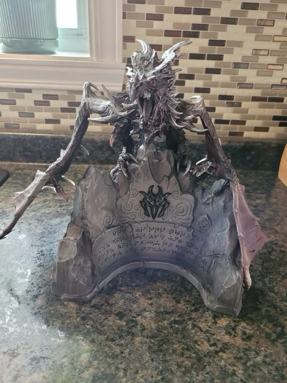 Alduin Skyrim statue 
