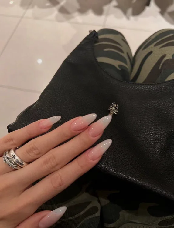 nails🤍