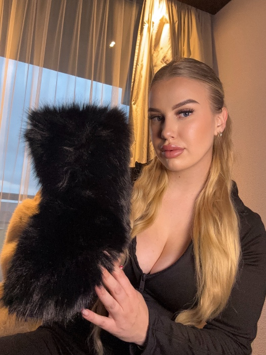 Furr boots 