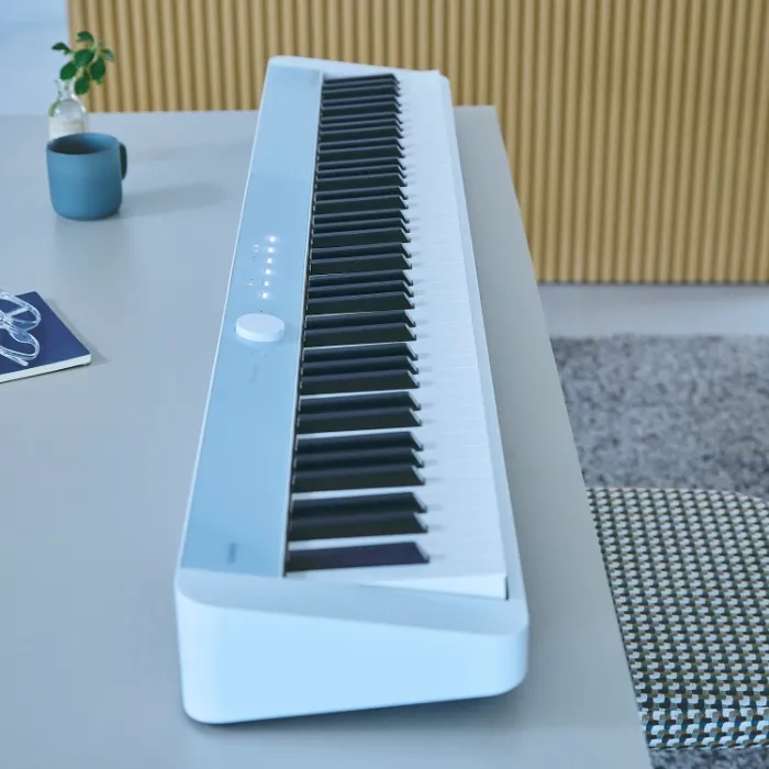 A piano for Meech to make more music! <3