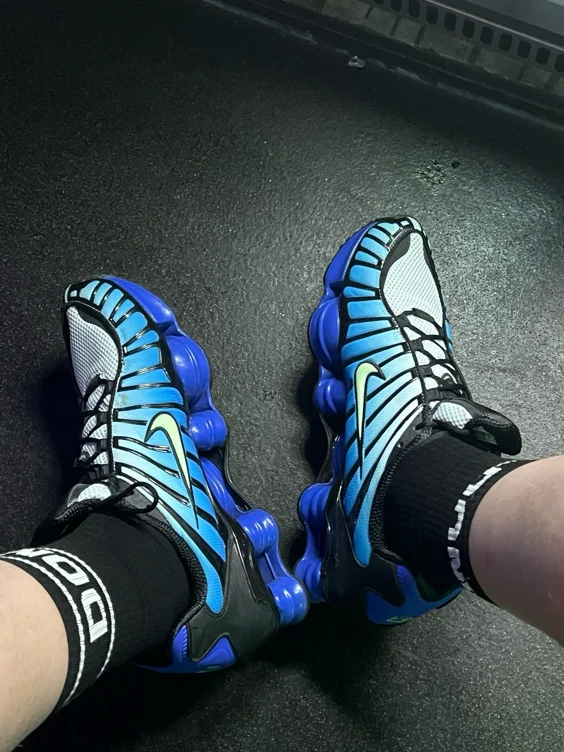Treat your Master to some new shox