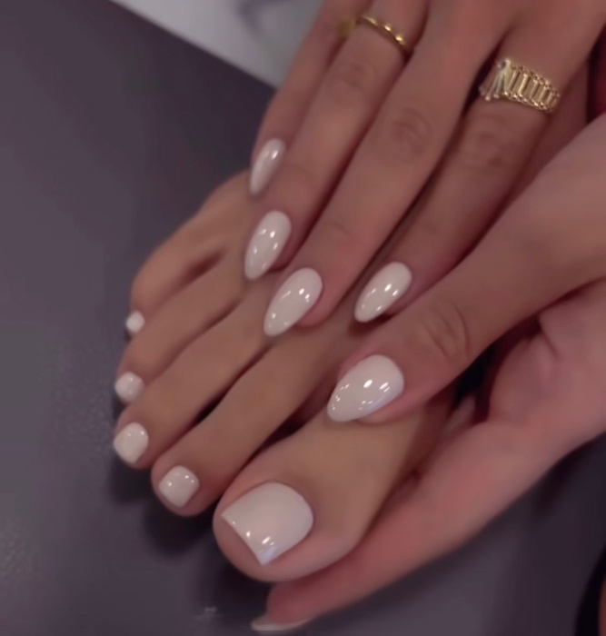 Mani Pedi