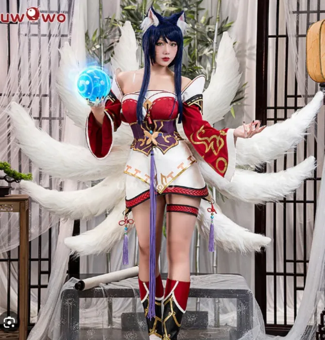 Ahri cosplay