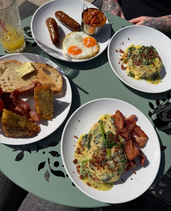 Brunch Date