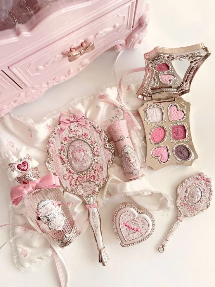 Makeup (⸝⸝> ᴗ•⸝⸝)