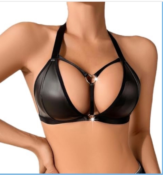 Bra con corazón de cuero 🎀