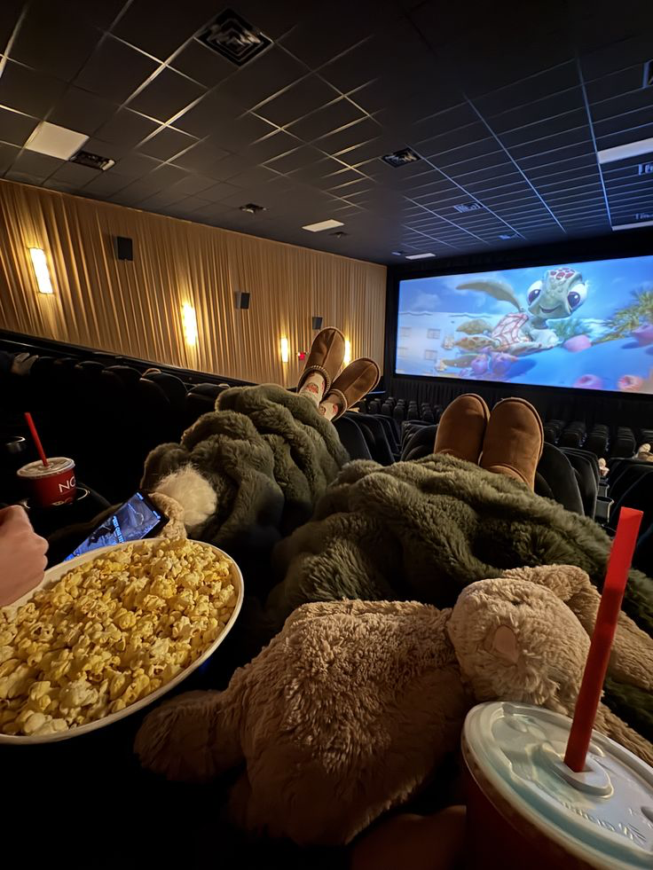 movie date!