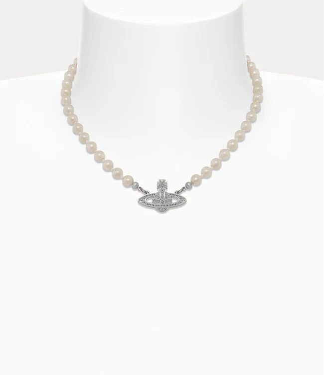 Mini Bas Relief Pearl Choker