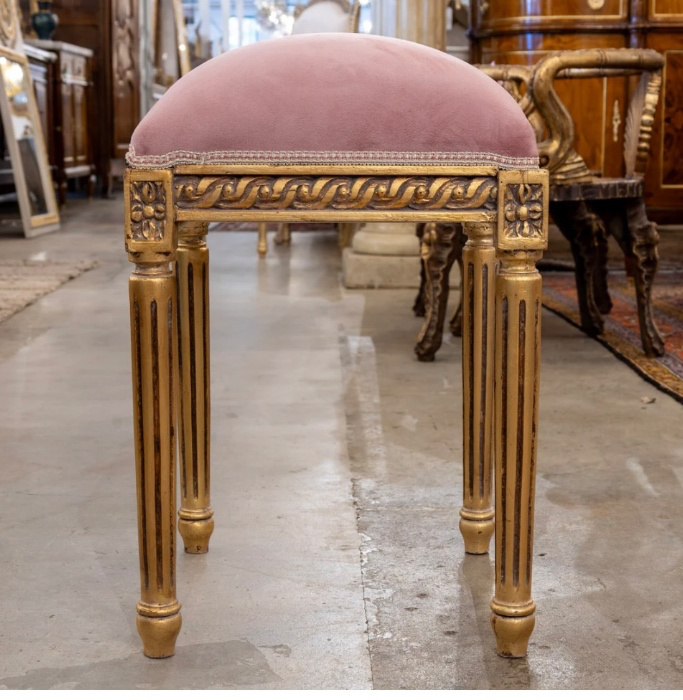 princess room stool