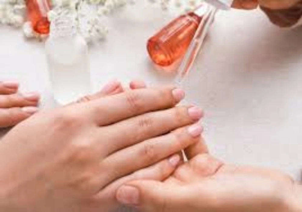 Nail Health Treatment - Manicure