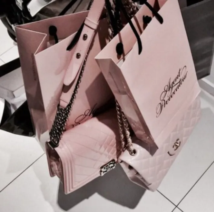 SHOPPING