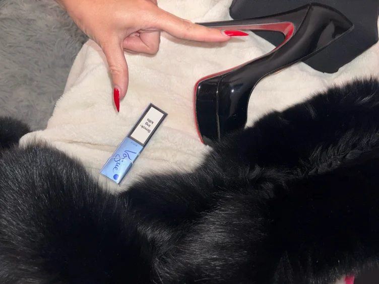 Vogue slim cigarettes 