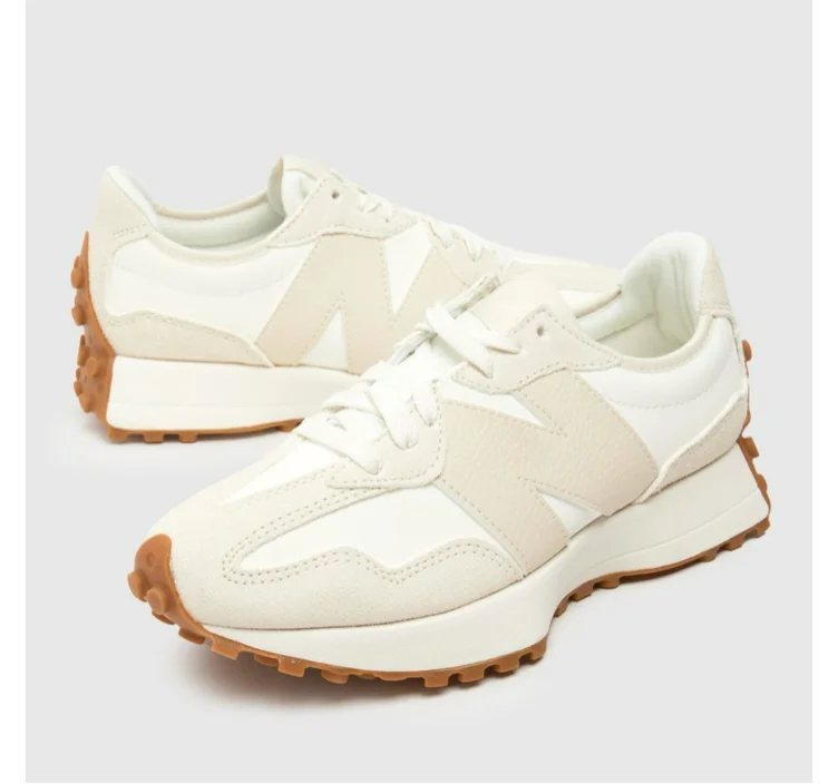 New Balance 327 trainers in beige
