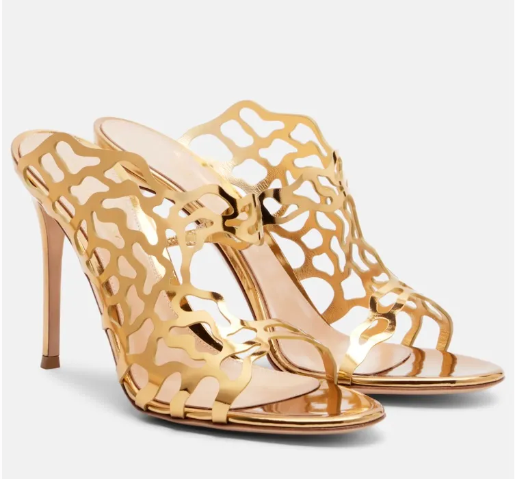 Gianvito Rossi 95 mirrored leather mules